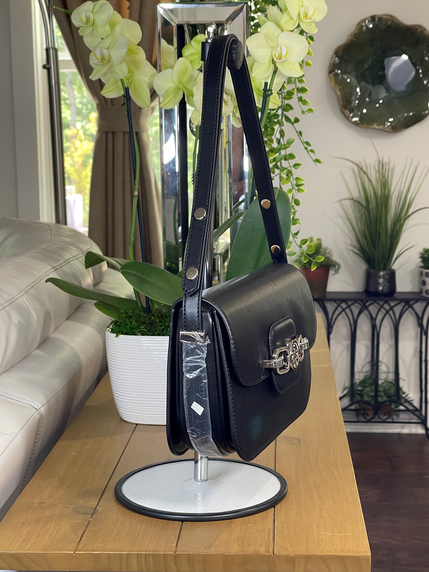 GUESS Hensely Convertible Shoulder Bag (BLACK) – CB Shop USA
